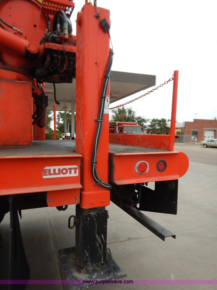 image for item K1682 2003 Sterling Acterra M8500 bucket truck