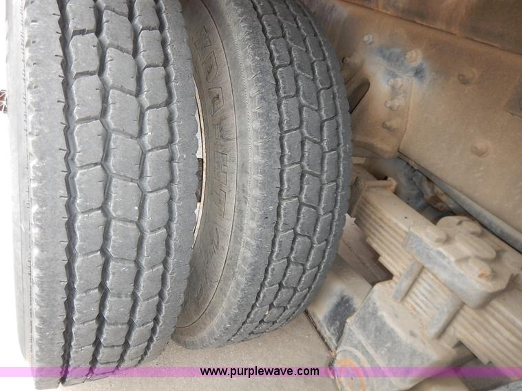 image for item K1682 2003 Sterling Acterra M8500 bucket truck