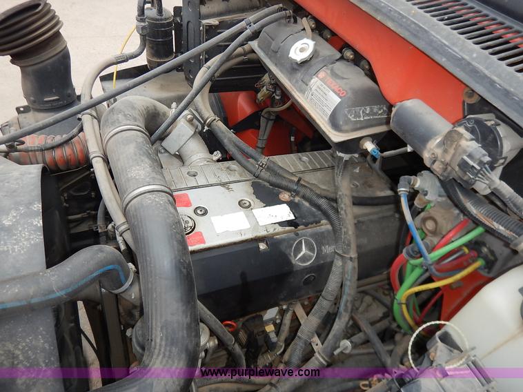 image for item K1682 2003 Sterling Acterra M8500 bucket truck