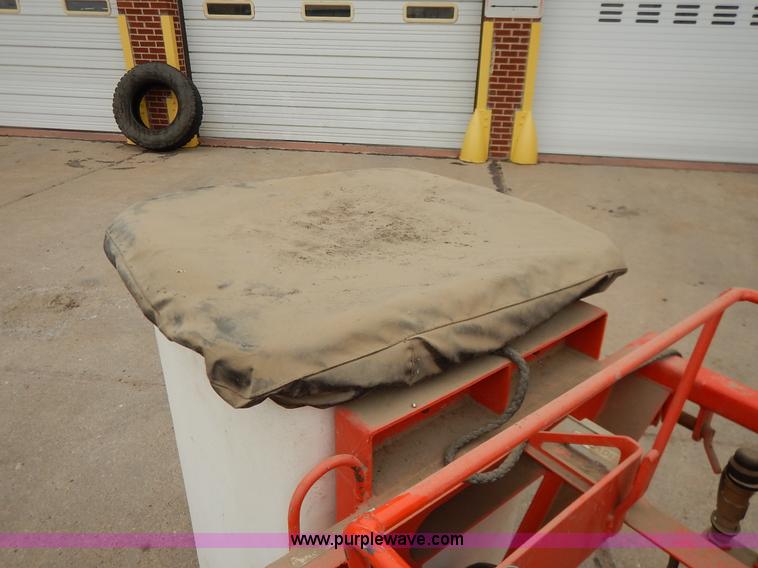 image for item K1682 2003 Sterling Acterra M8500 bucket truck