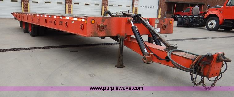 image for item K1683 1998 Landoll 345B tilt deck trailer