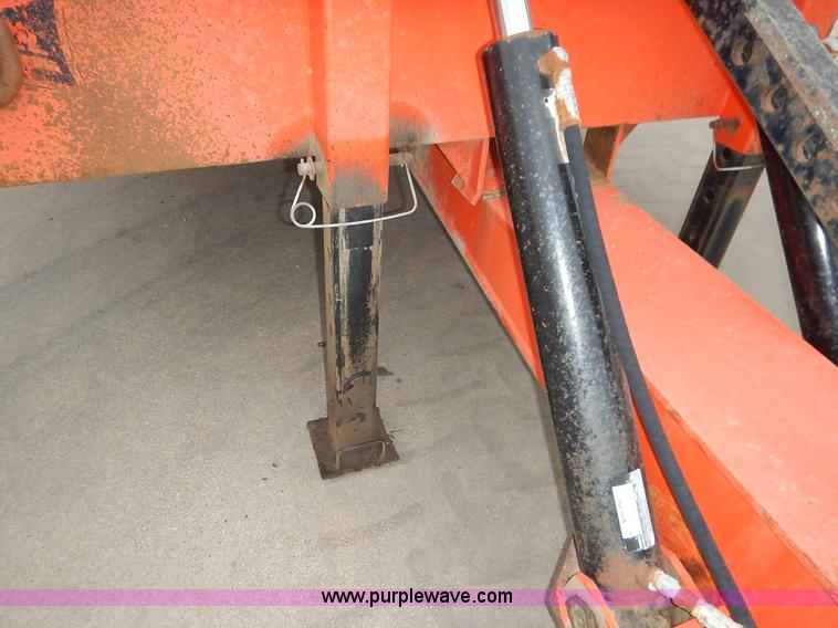 image for item K1683 1998 Landoll 345B tilt deck trailer