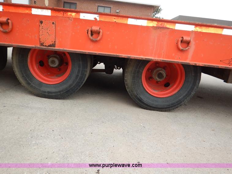 image for item K1683 1998 Landoll 345B tilt deck trailer