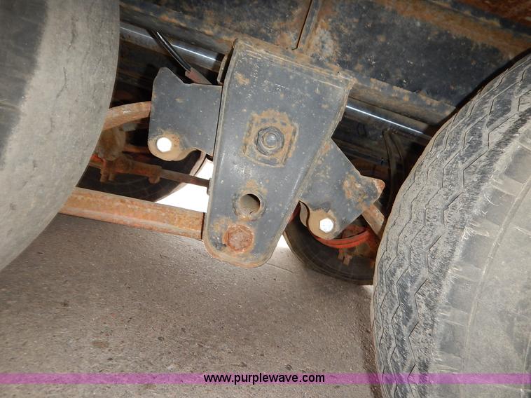 image for item K1683 1998 Landoll 345B tilt deck trailer