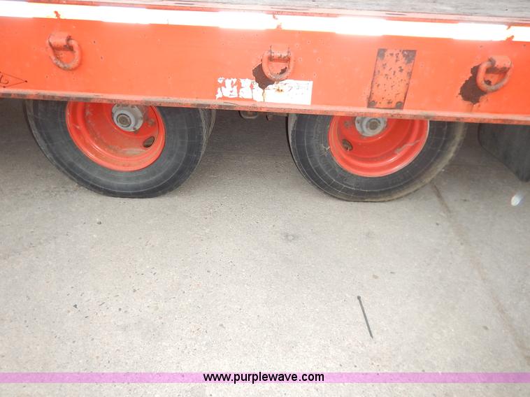 image for item K1683 1998 Landoll 345B tilt deck trailer