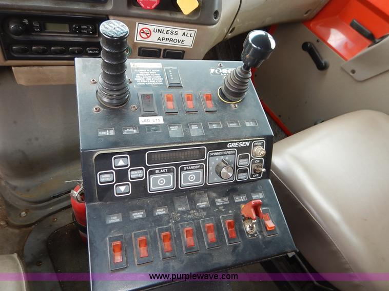 image for item K1689 2001 Sterling LT7501 dump truck