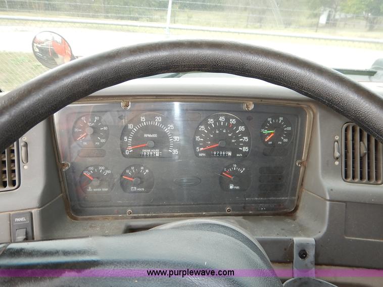 image for item K1689 2001 Sterling LT7501 dump truck