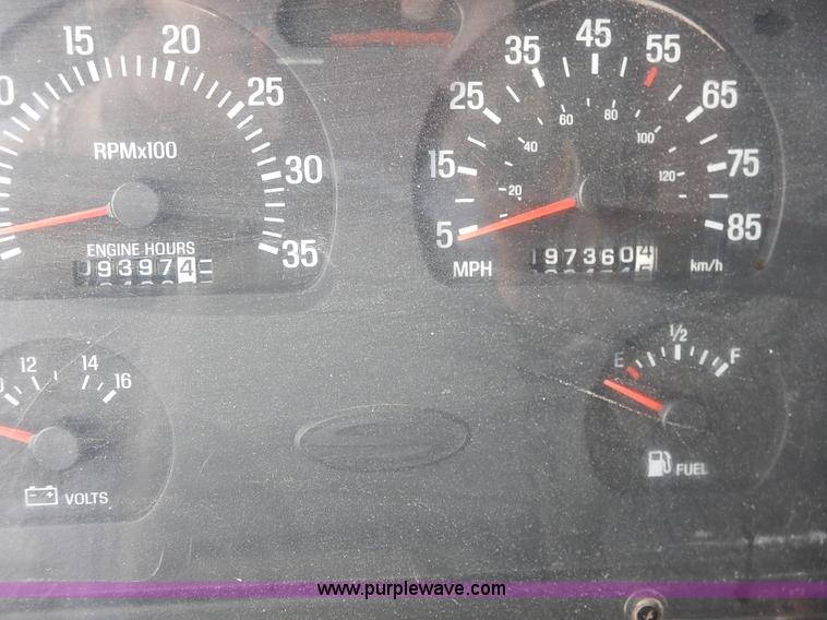 image for item K1689 2001 Sterling LT7501 dump truck