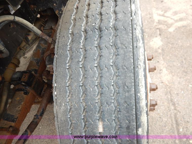 image for item K1689 2001 Sterling LT7501 dump truck