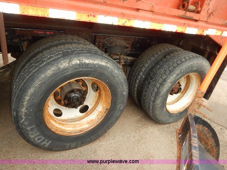 image for item K1689 2001 Sterling LT7501 dump truck