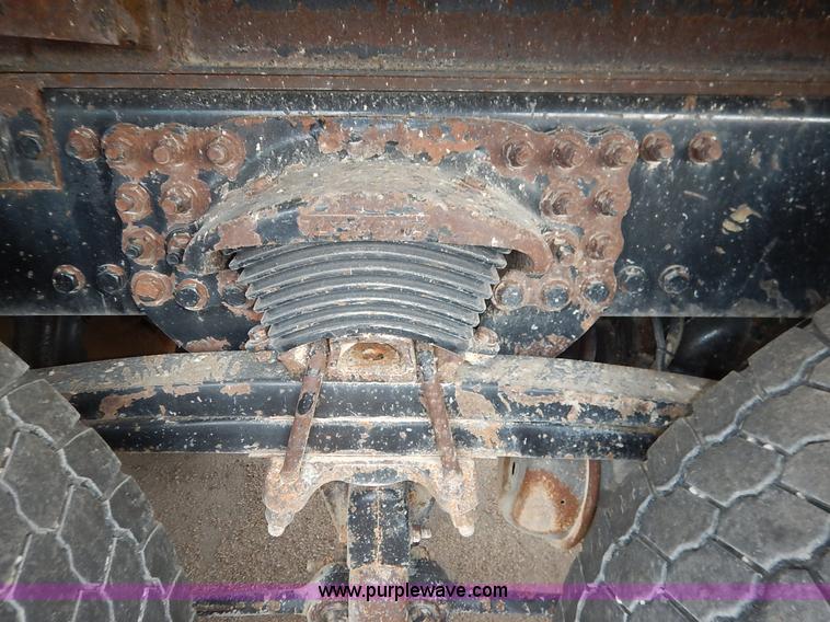 image for item K1689 2001 Sterling LT7501 dump truck