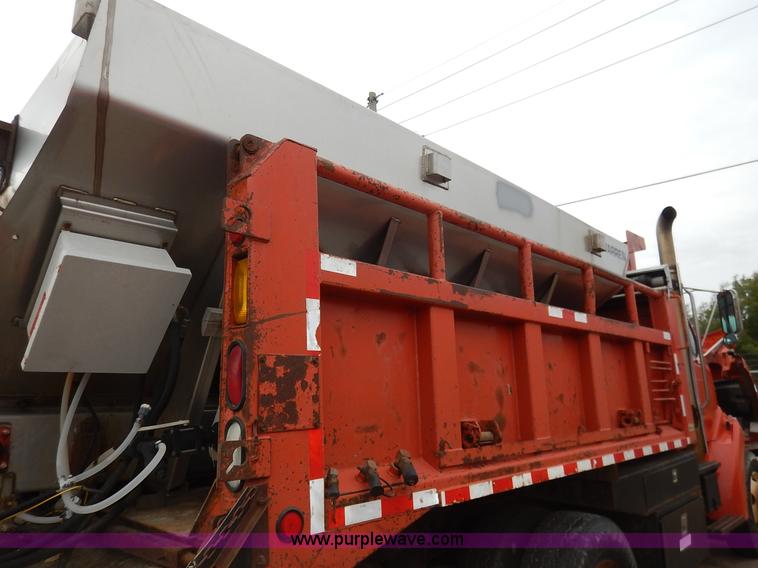 image for item K1689 2001 Sterling LT7501 dump truck