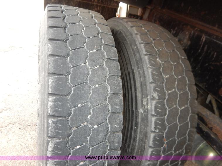 image for item K1689 2001 Sterling LT7501 dump truck