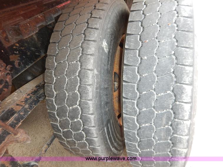 image for item K1689 2001 Sterling LT7501 dump truck