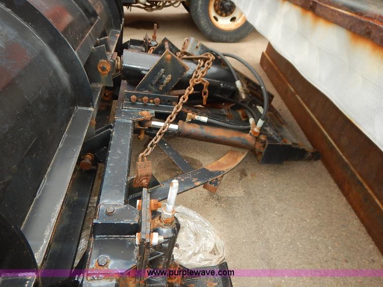 image for item K1689 2001 Sterling LT7501 dump truck