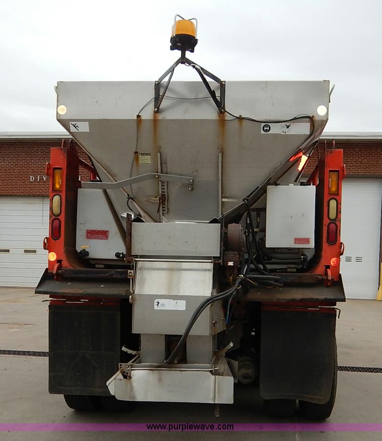 image for item K1690 1999 International 4900 dump truck