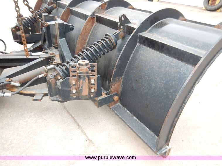 image for item K1690 1999 International 4900 dump truck