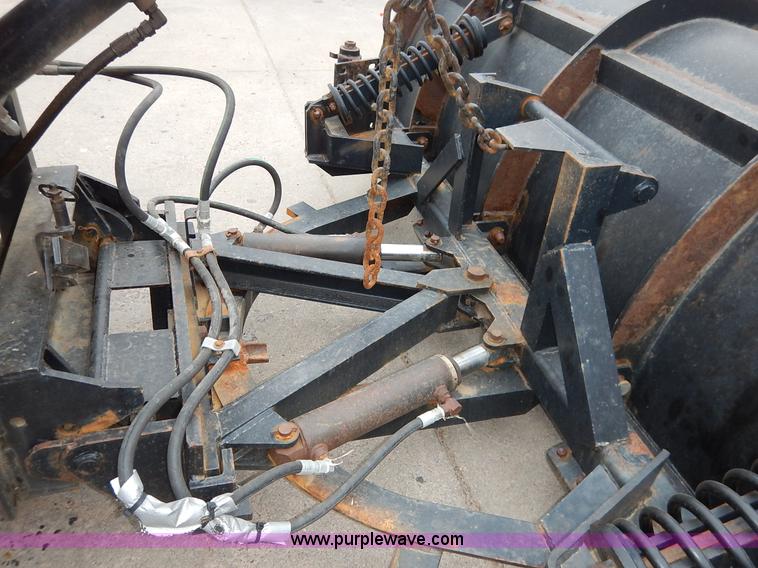 image for item K1690 1999 International 4900 dump truck