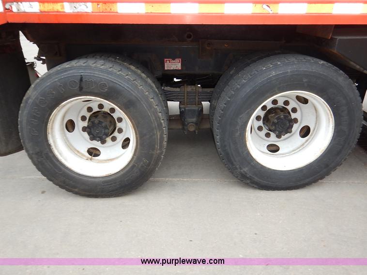 image for item K1690 1999 International 4900 dump truck