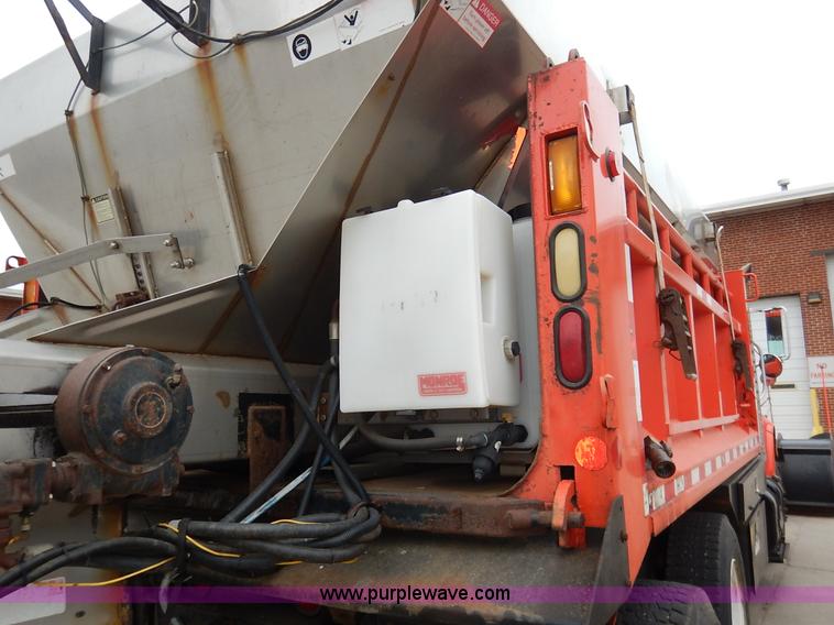 image for item K1690 1999 International 4900 dump truck