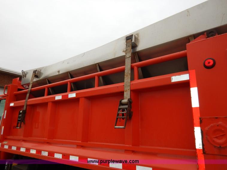 image for item K1690 1999 International 4900 dump truck