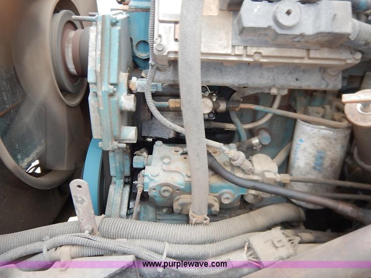 image for item K1690 1999 International 4900 dump truck