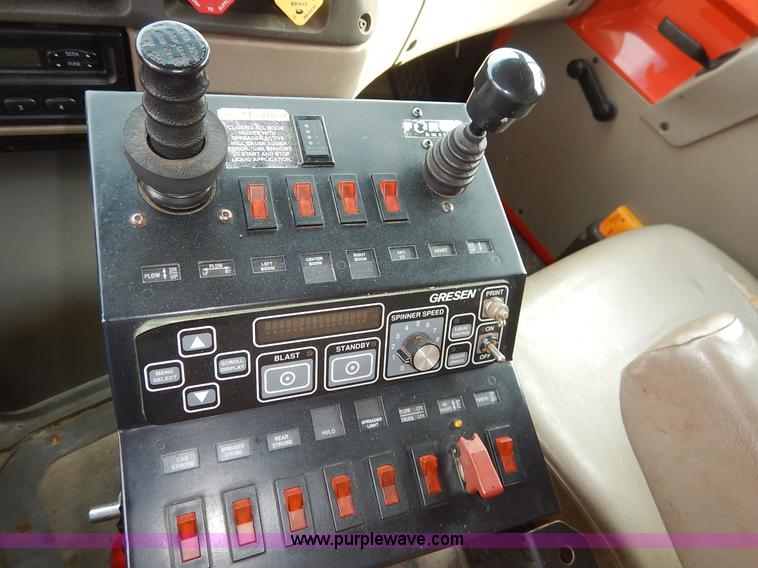 image for item K1691 2001 Sterling LT7500 dump truck