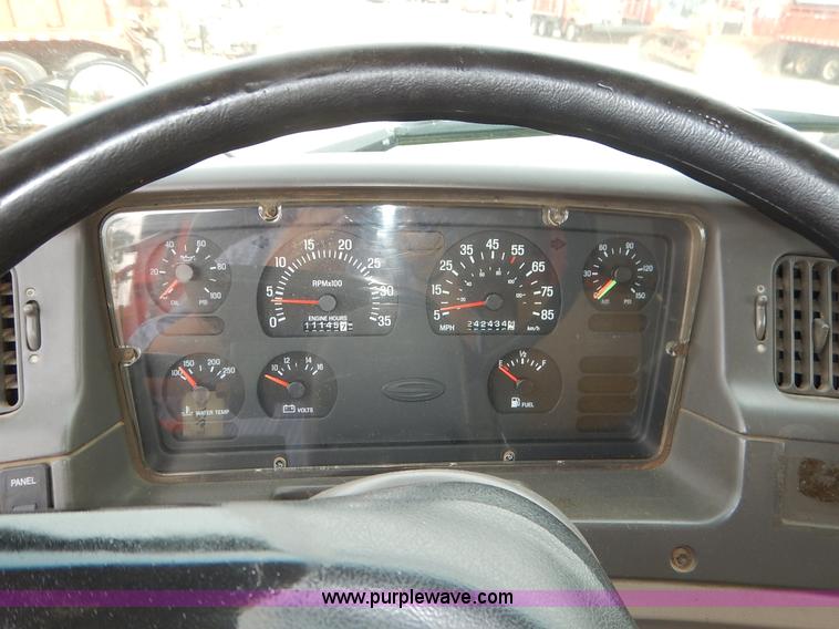 image for item K1691 2001 Sterling LT7500 dump truck