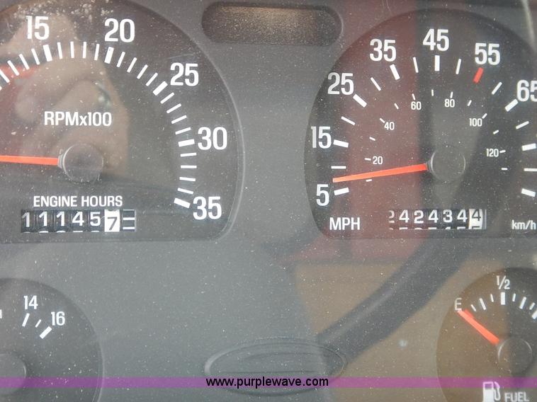 image for item K1691 2001 Sterling LT7500 dump truck