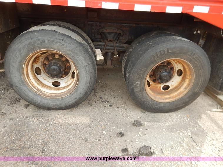 image for item K1691 2001 Sterling LT7500 dump truck