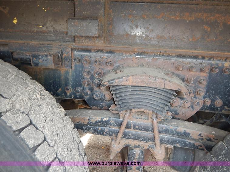 image for item K1691 2001 Sterling LT7500 dump truck