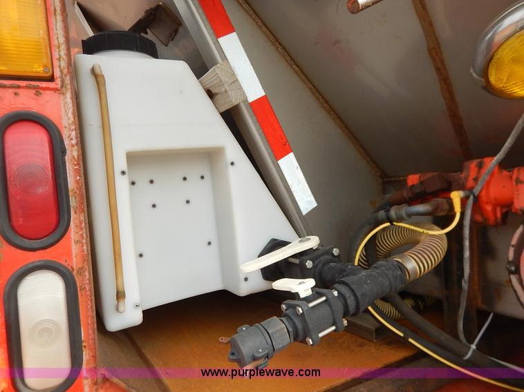 image for item K1691 2001 Sterling LT7500 dump truck