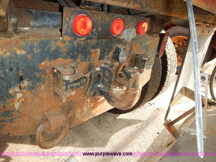 image for item K1691 2001 Sterling LT7500 dump truck