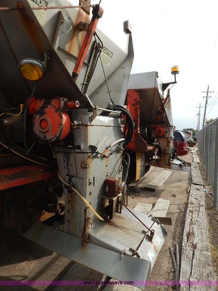 image for item K1691 2001 Sterling LT7500 dump truck