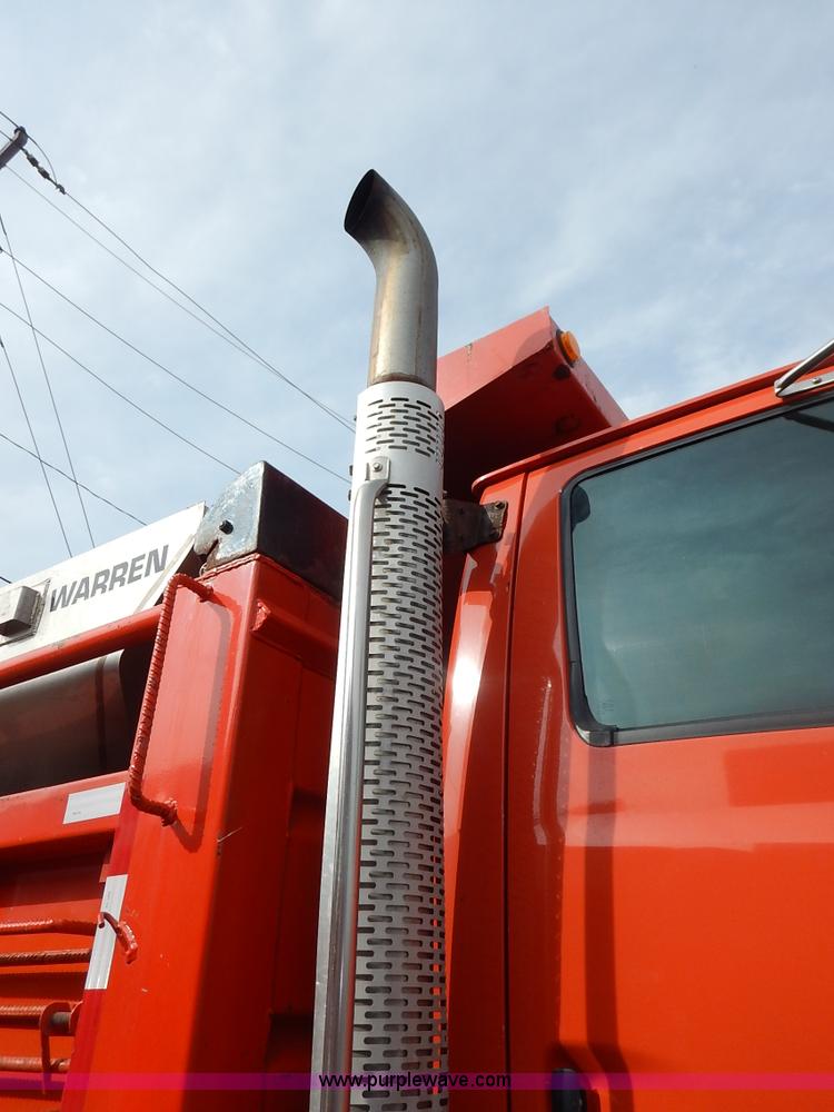 image for item K1691 2001 Sterling LT7500 dump truck