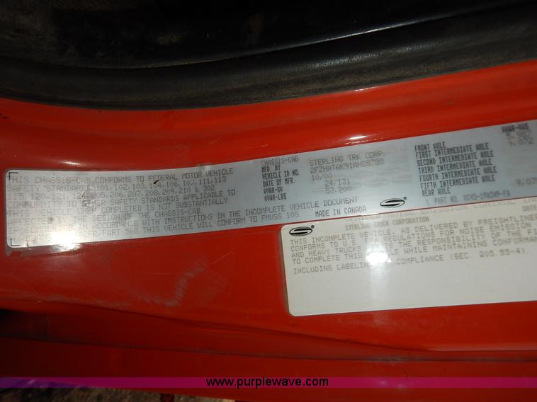 image for item K1691 2001 Sterling LT7500 dump truck