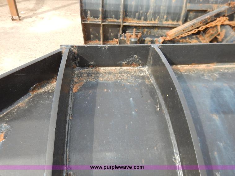 image for item K1691 2001 Sterling LT7500 dump truck