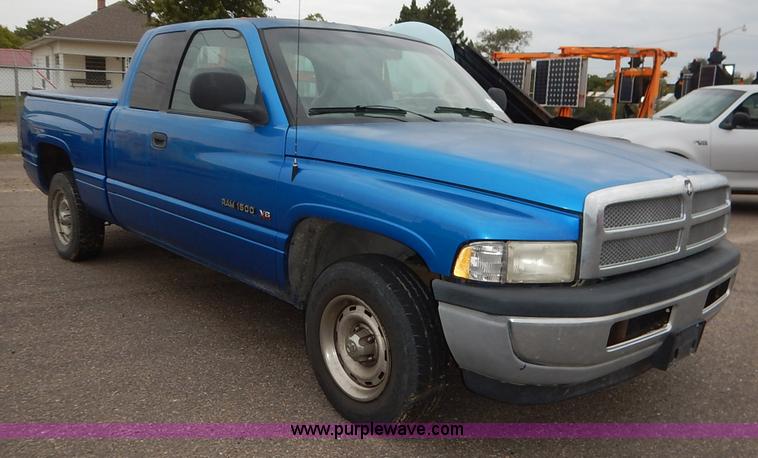 image for item K1696 2001 Dodge Ram 1500 Quad Cab pickup truck
