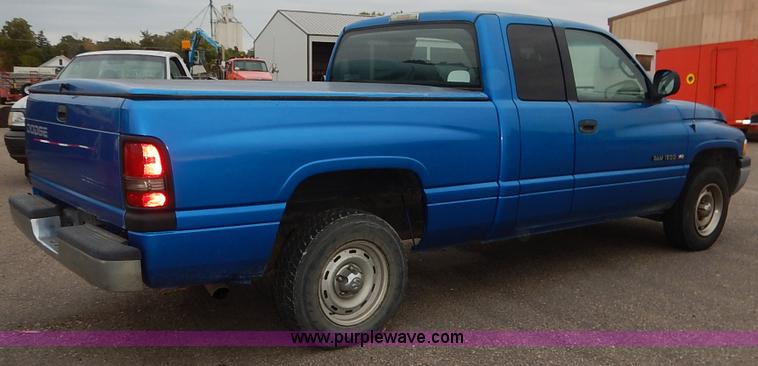 image for item K1696 2001 Dodge Ram 1500 Quad Cab pickup truck