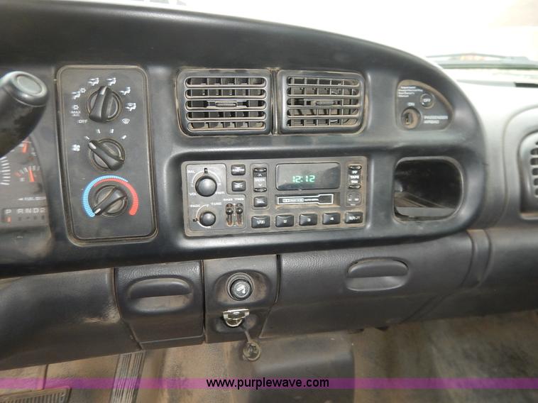 image for item K1696 2001 Dodge Ram 1500 Quad Cab pickup truck