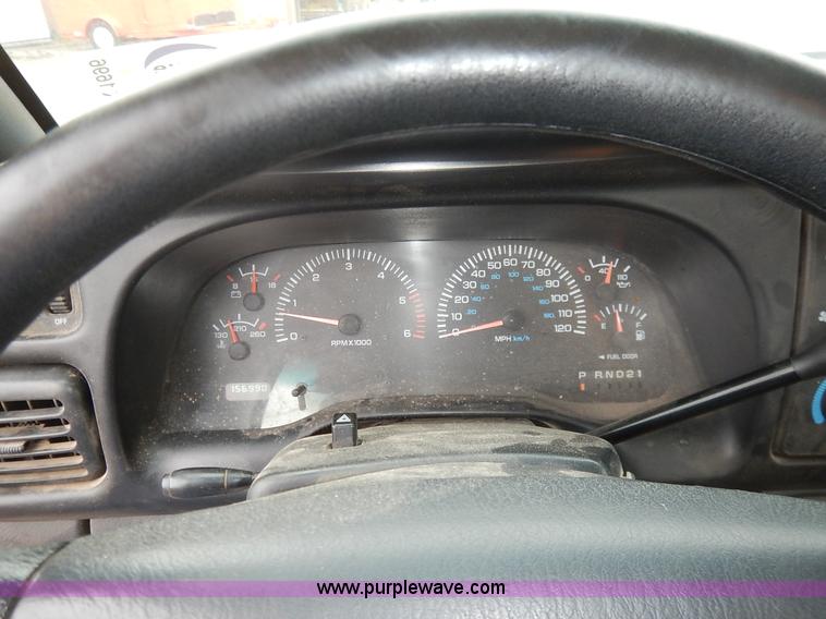 image for item K1696 2001 Dodge Ram 1500 Quad Cab pickup truck