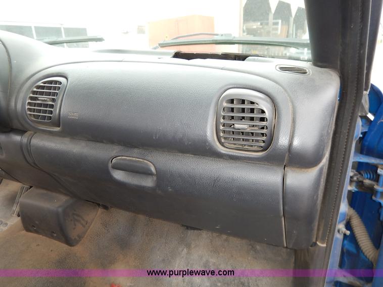 image for item K1696 2001 Dodge Ram 1500 Quad Cab pickup truck