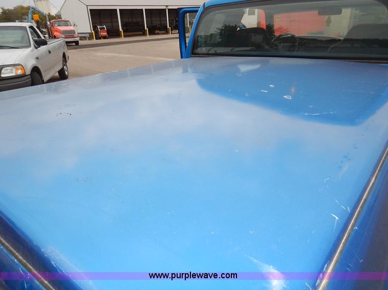 image for item K1696 2001 Dodge Ram 1500 Quad Cab pickup truck