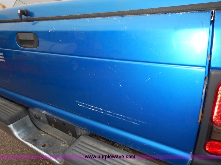 image for item K1696 2001 Dodge Ram 1500 Quad Cab pickup truck