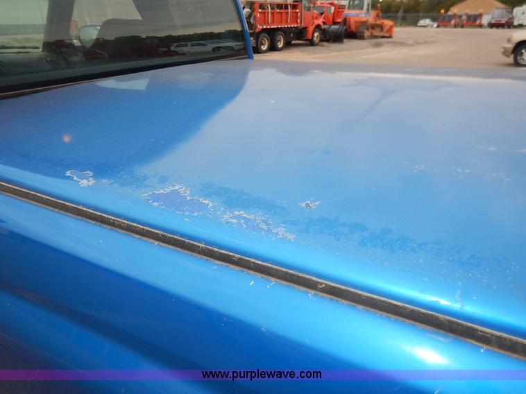 image for item K1696 2001 Dodge Ram 1500 Quad Cab pickup truck