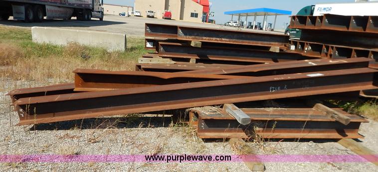 image for item K1701 (61) steel H-beams