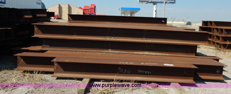 image for item K1703 (136) steel H-beams
