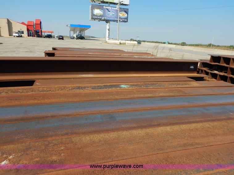 image for item K1703 (136) steel H-beams