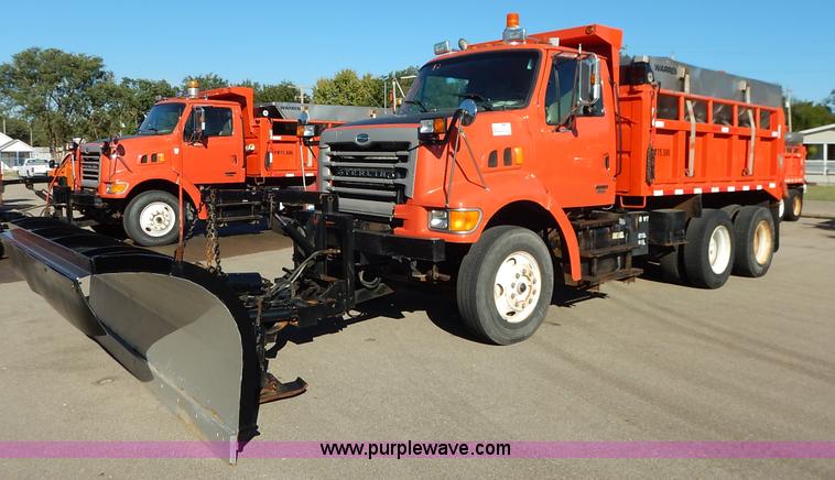 image for item K1707 2001 Sterling LT7501 dump truck