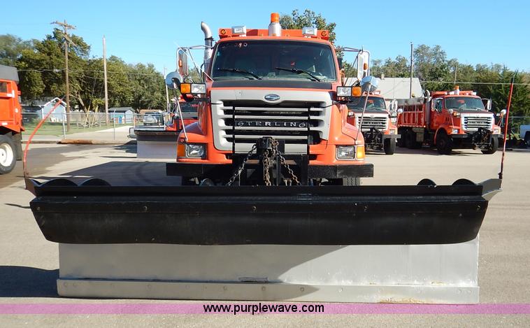 image for item K1707 2001 Sterling LT7501 dump truck